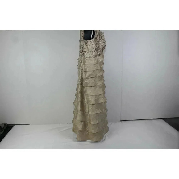 IGNITE EVENINGS By Carol Lin Gold Beaded Desinger Cocktail Dress - Size 6 - Picture 4 of 10